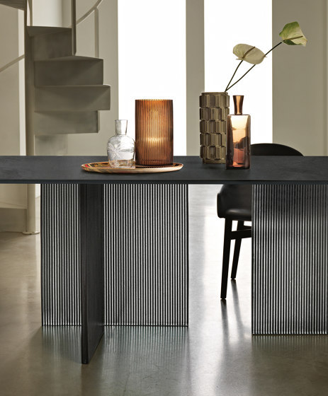 BIG WAVE table | Dining tables | Fiam Italia