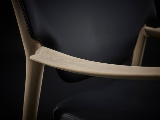 Veng Armchair | Stühle | Eikund
