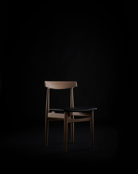 Hertug | Chairs | Eikund