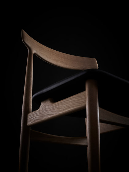 Hertug | Chairs | Eikund