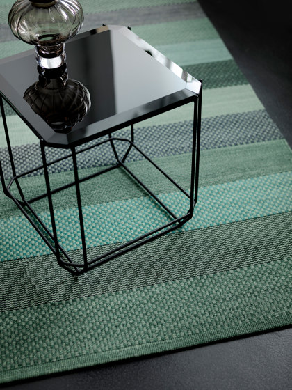Veronica handwoven rug in wool and cotton | Tapis / Tapis de designers | Fabula Living