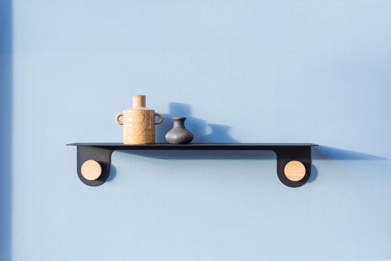 Hook | wall shelf | 50 | Estantería | Gazzda