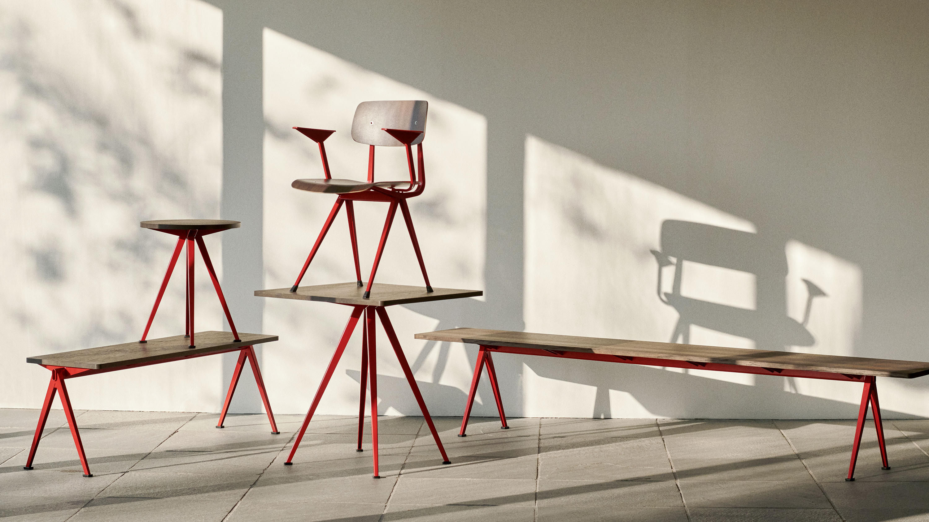 Pyramid Café Table 21 & designer furniture | Architonic