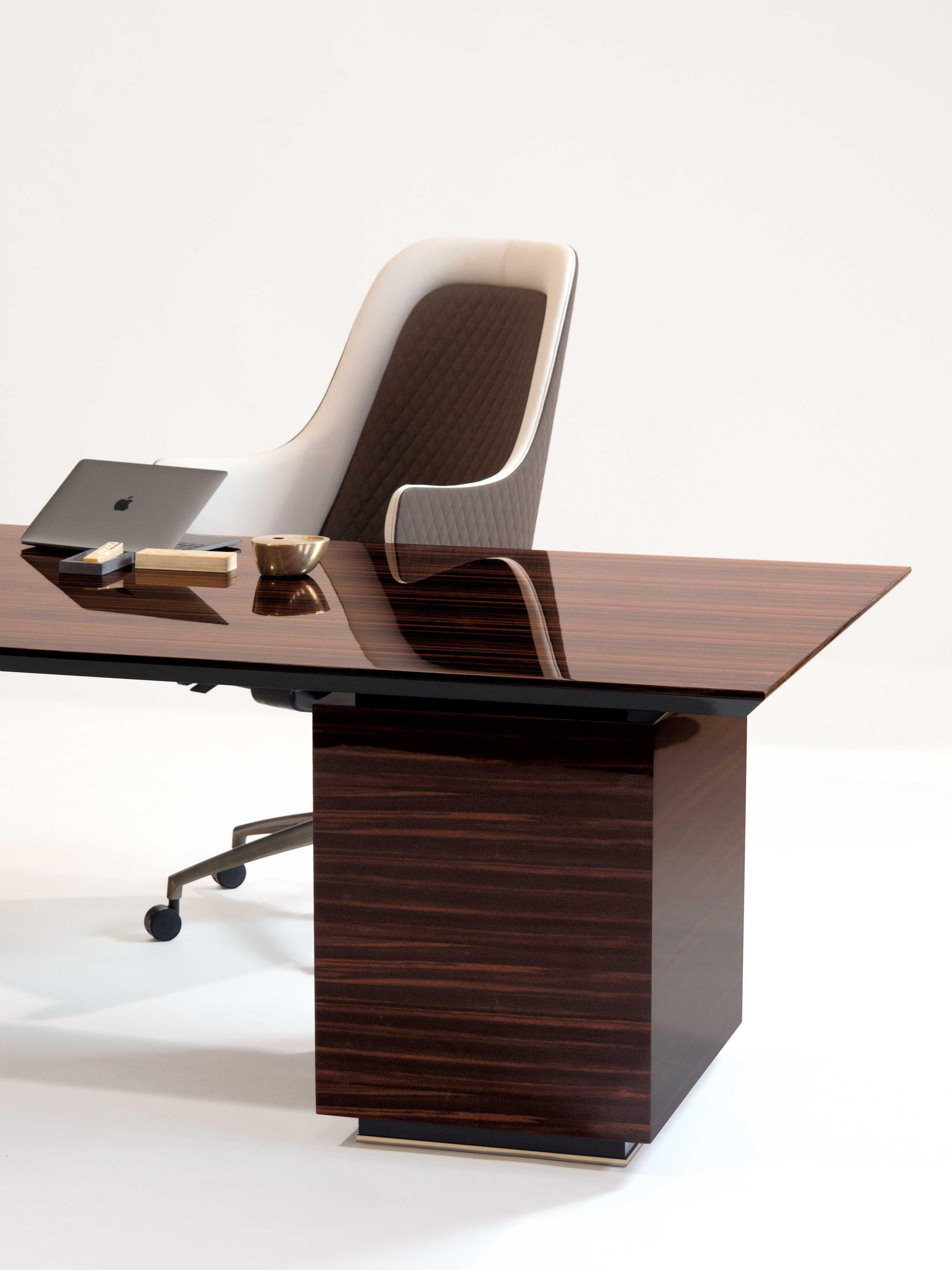 Lincoln L Writing Desk & designer furniture | Architonic
