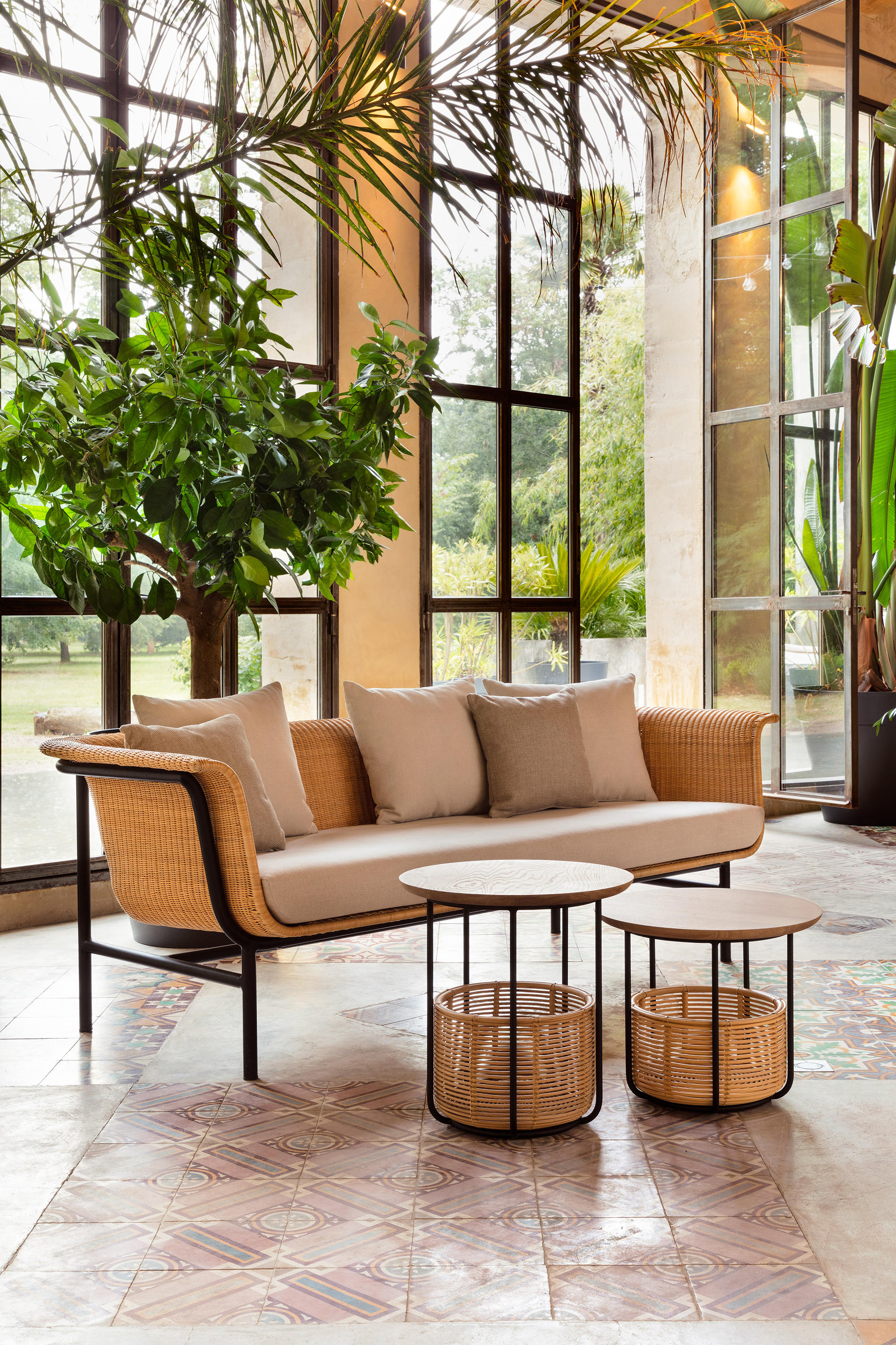 rattan living room furniture indoor on Wicked Rattan Wicked Lounge Chair Rattan Architonic