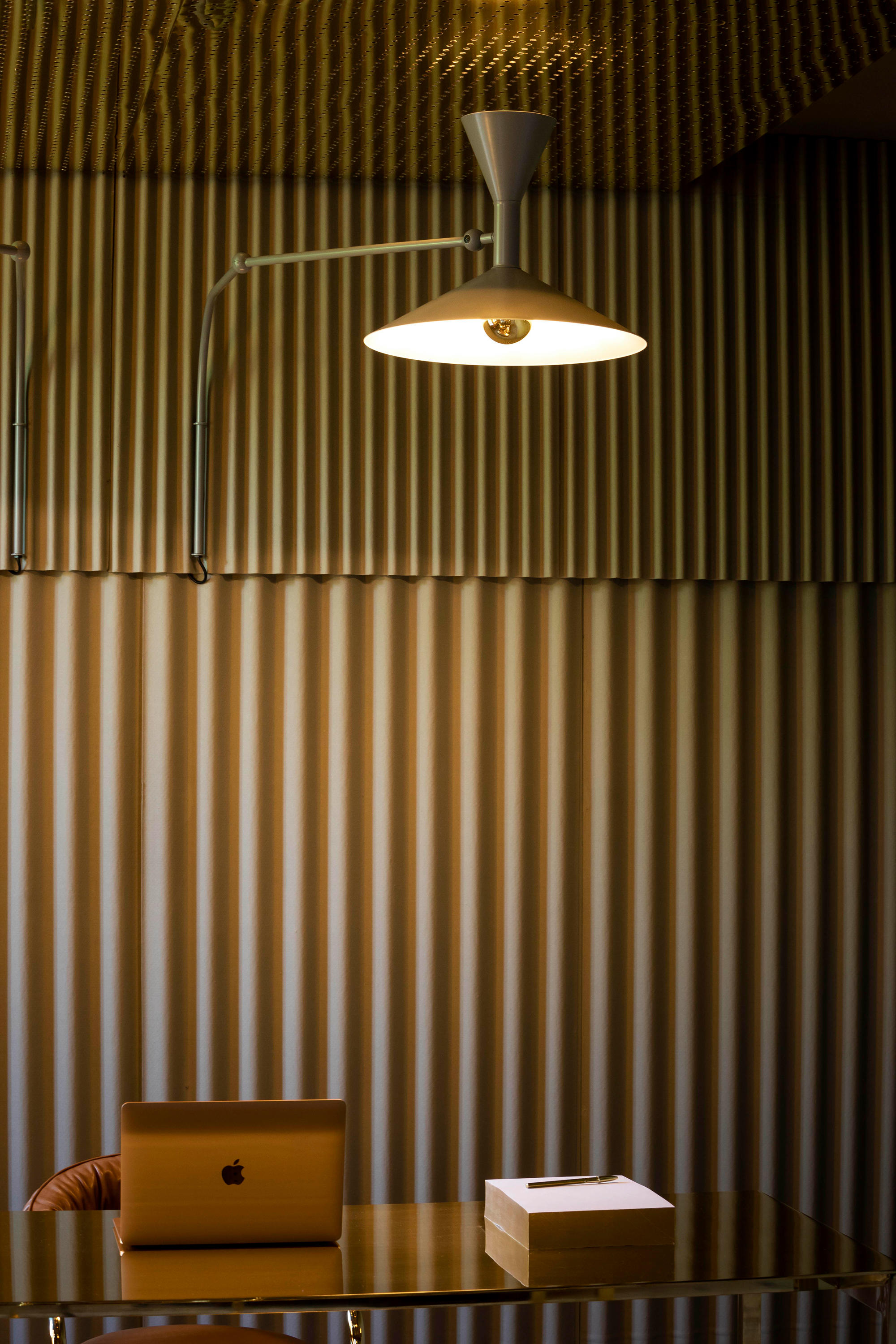 pluma Sinewi Nutrición Lampe de Marseille & muebles de diseño | Architonic