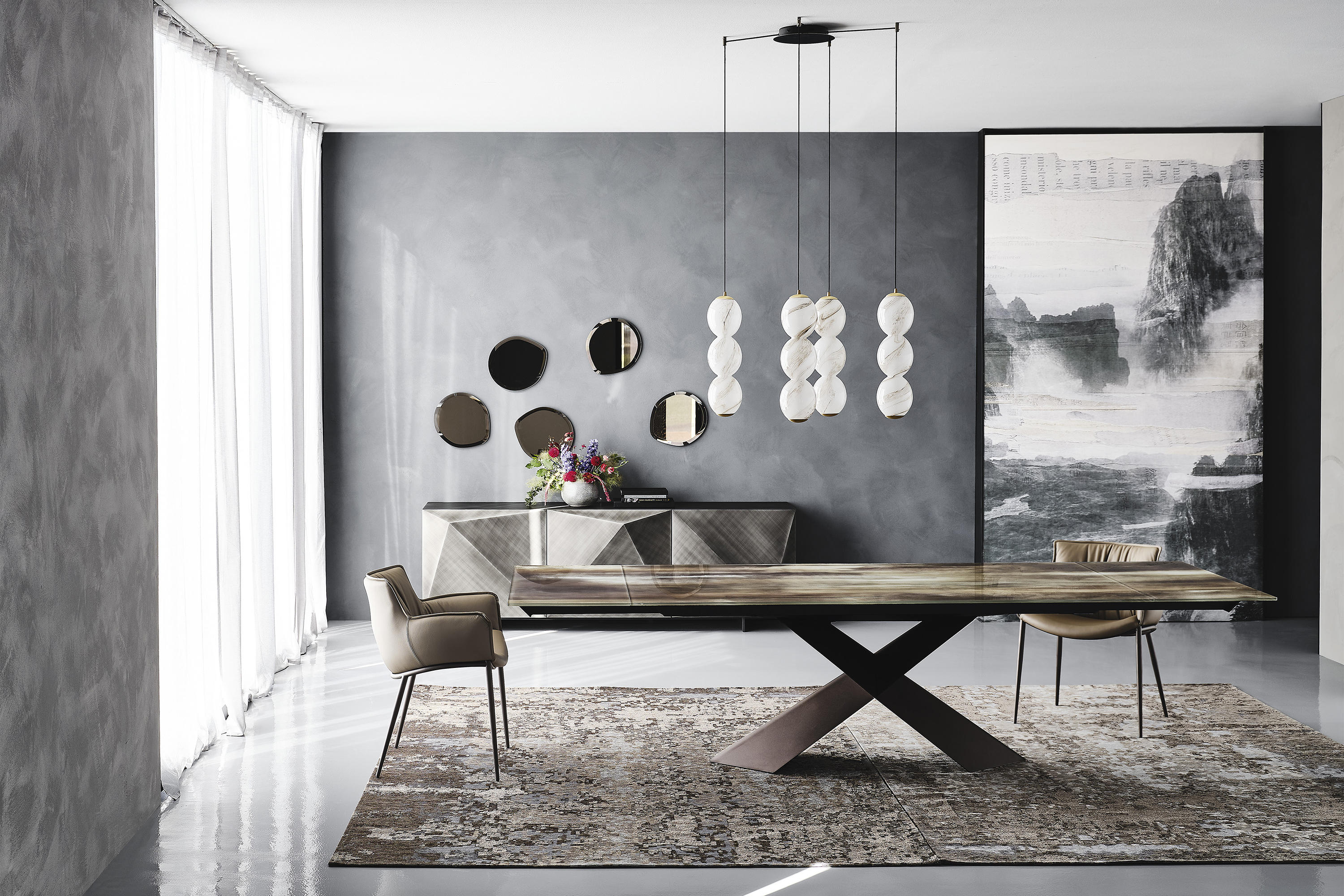 Tyron Crystalart & designer furniture | Architonic
