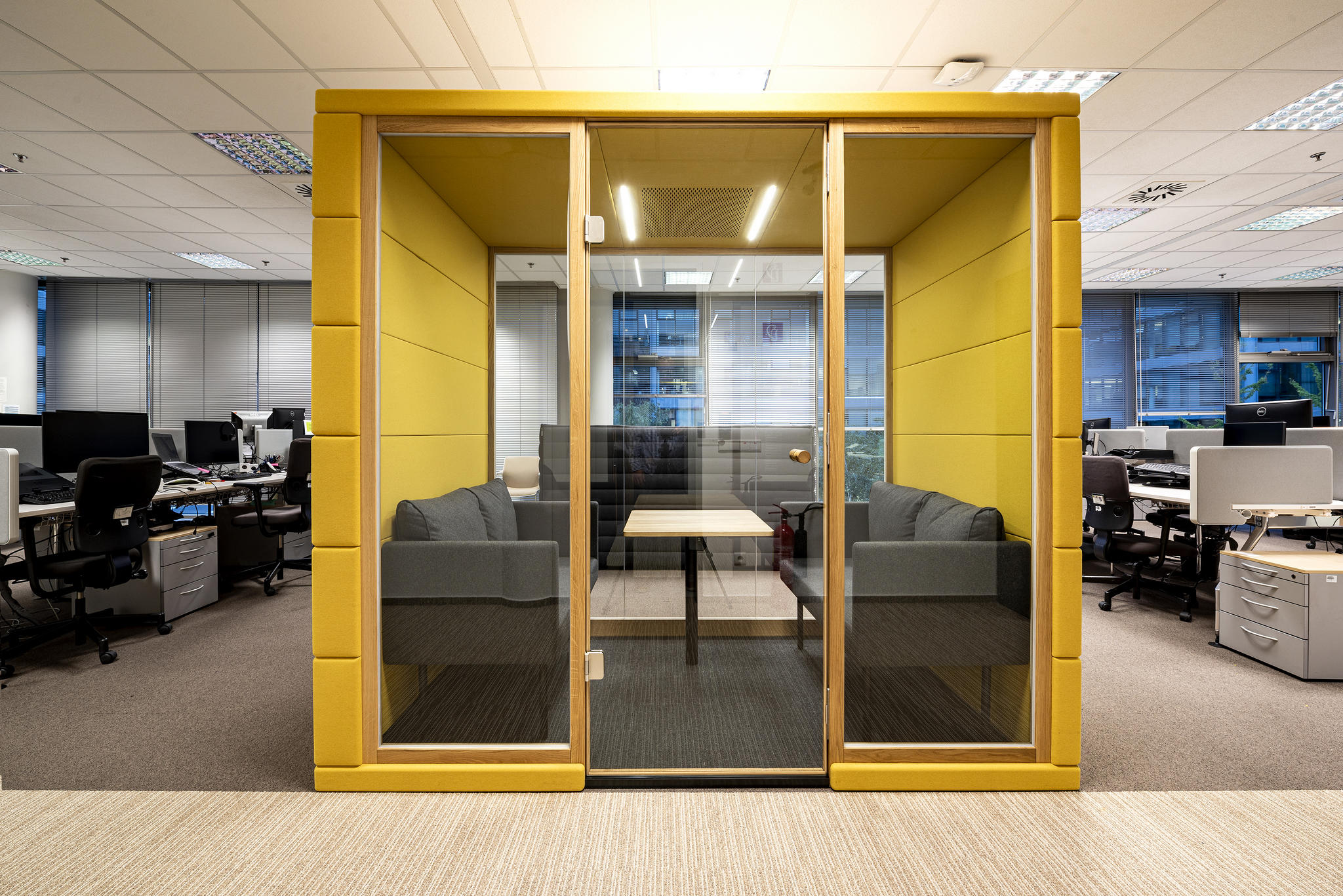 Microoffice Quadrio I & designer furniture Architonic