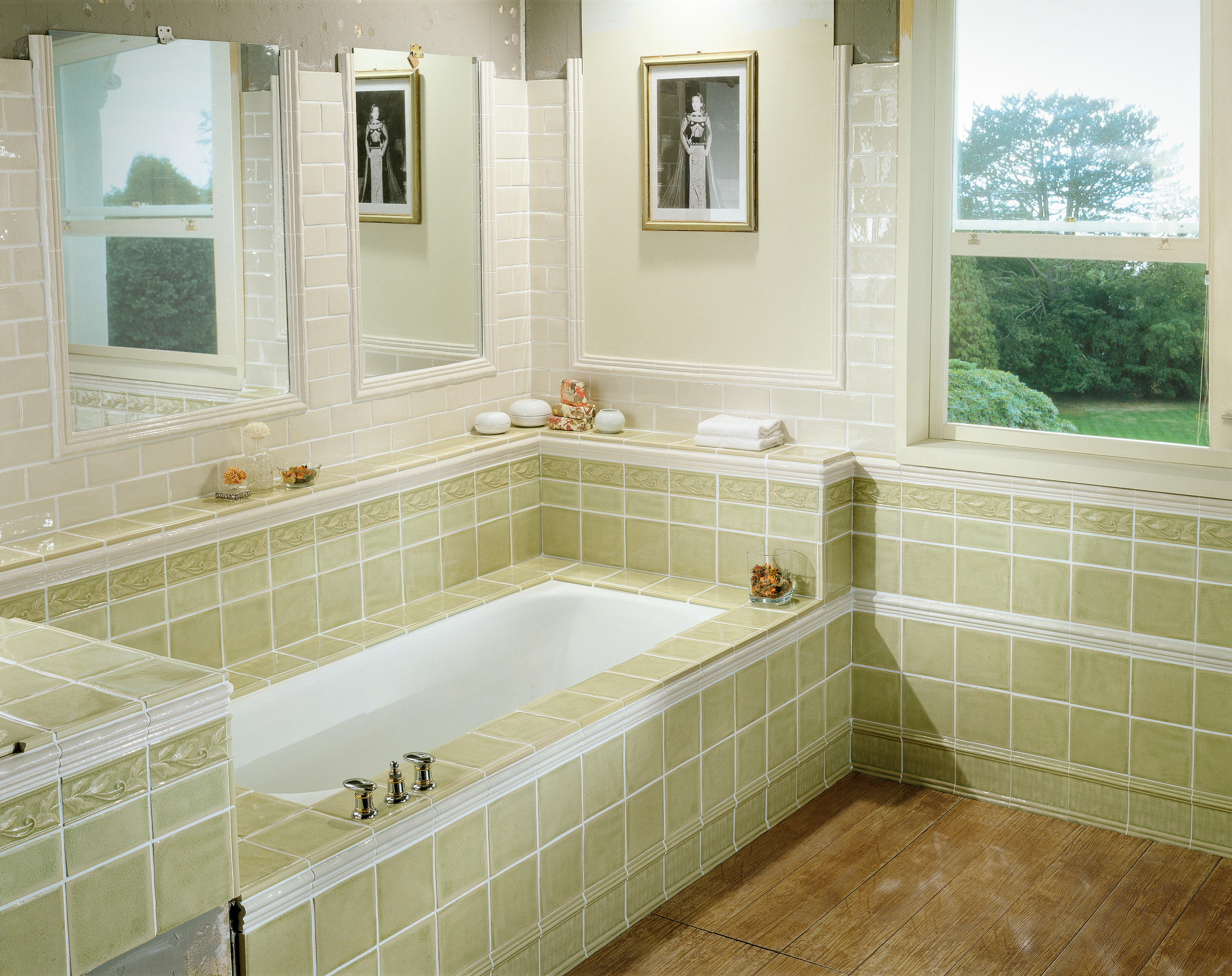 Дизайн ванны кафелем фото. Отделка ванны плиткой. Ванная отделанная плиткой. Ванная комната отделанная плиткой. Красивая отделка ванной.
