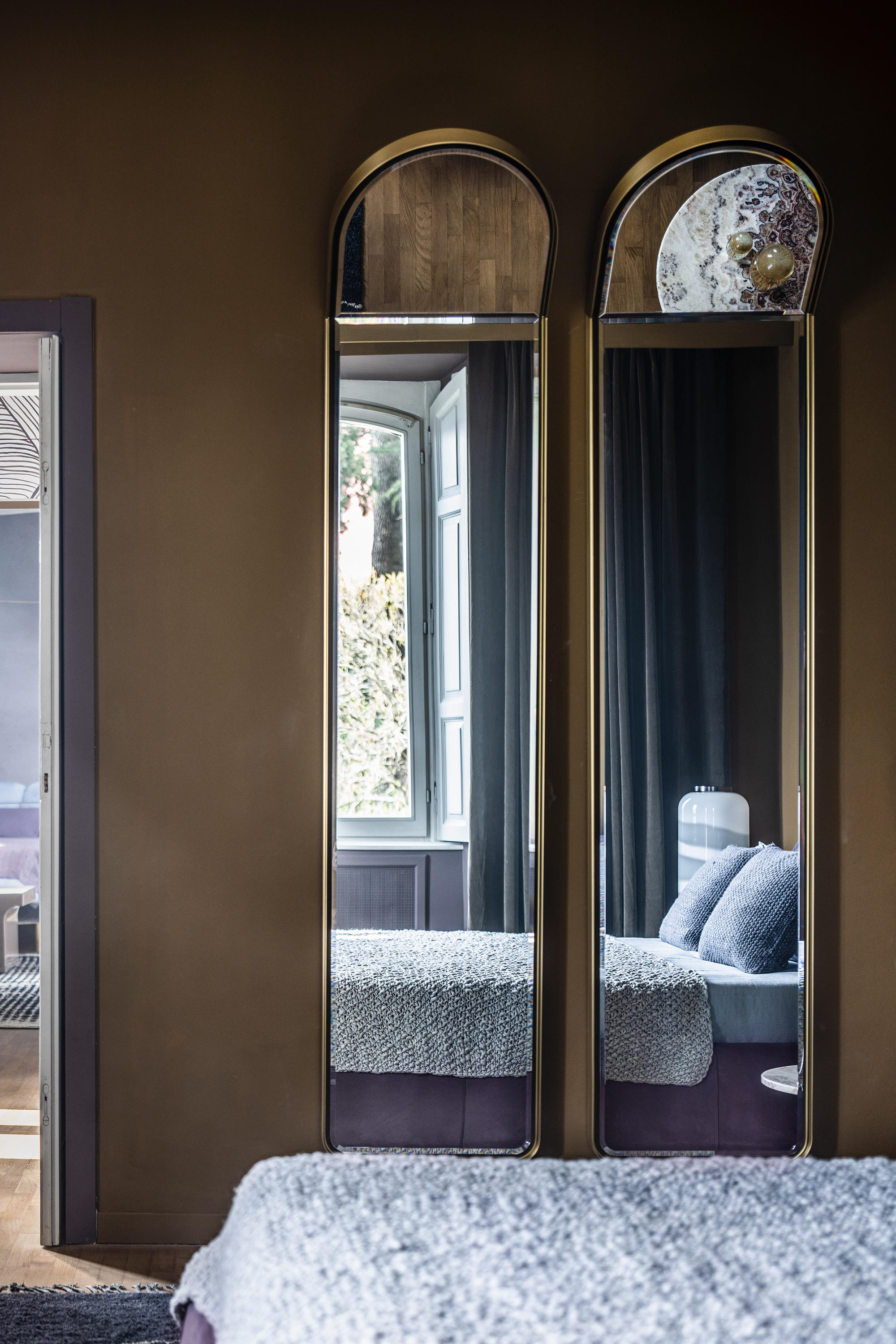 STARDUST Mirror & designer furniture | Architonic