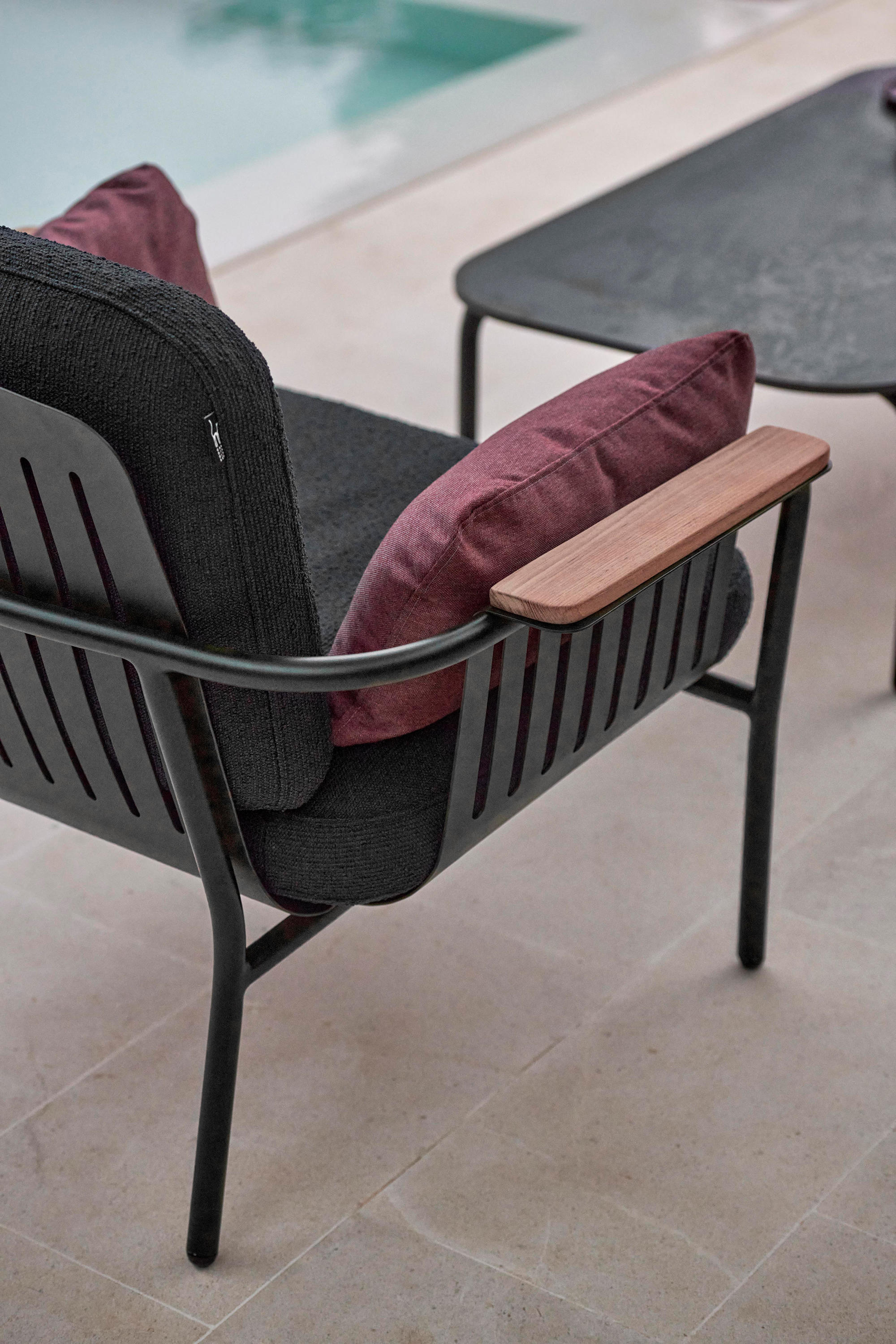 Capa Lounge Chair & designer furniture Architonic