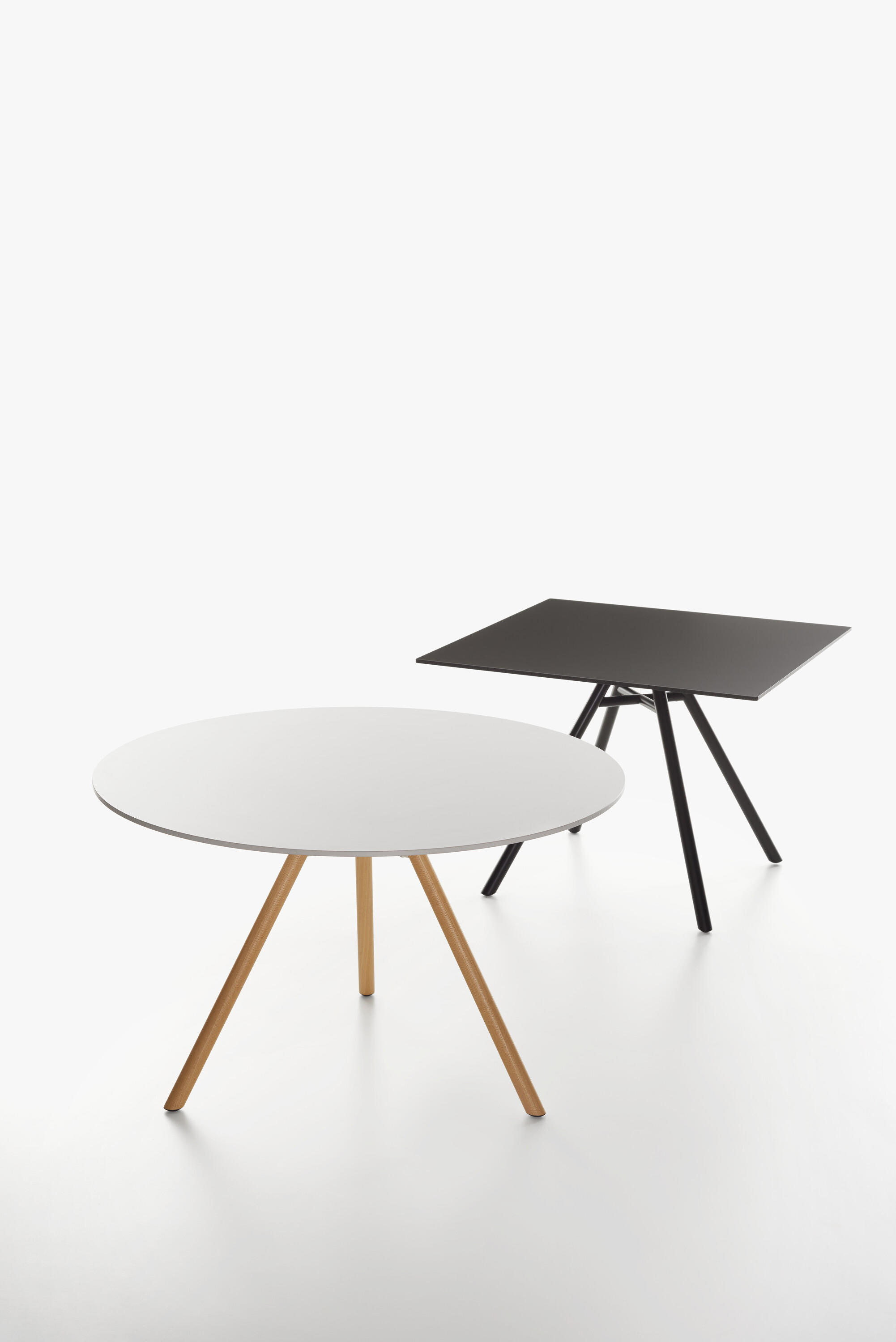 actress tofu dynamic MART TABLE - Dining tables from Plank | Architonic