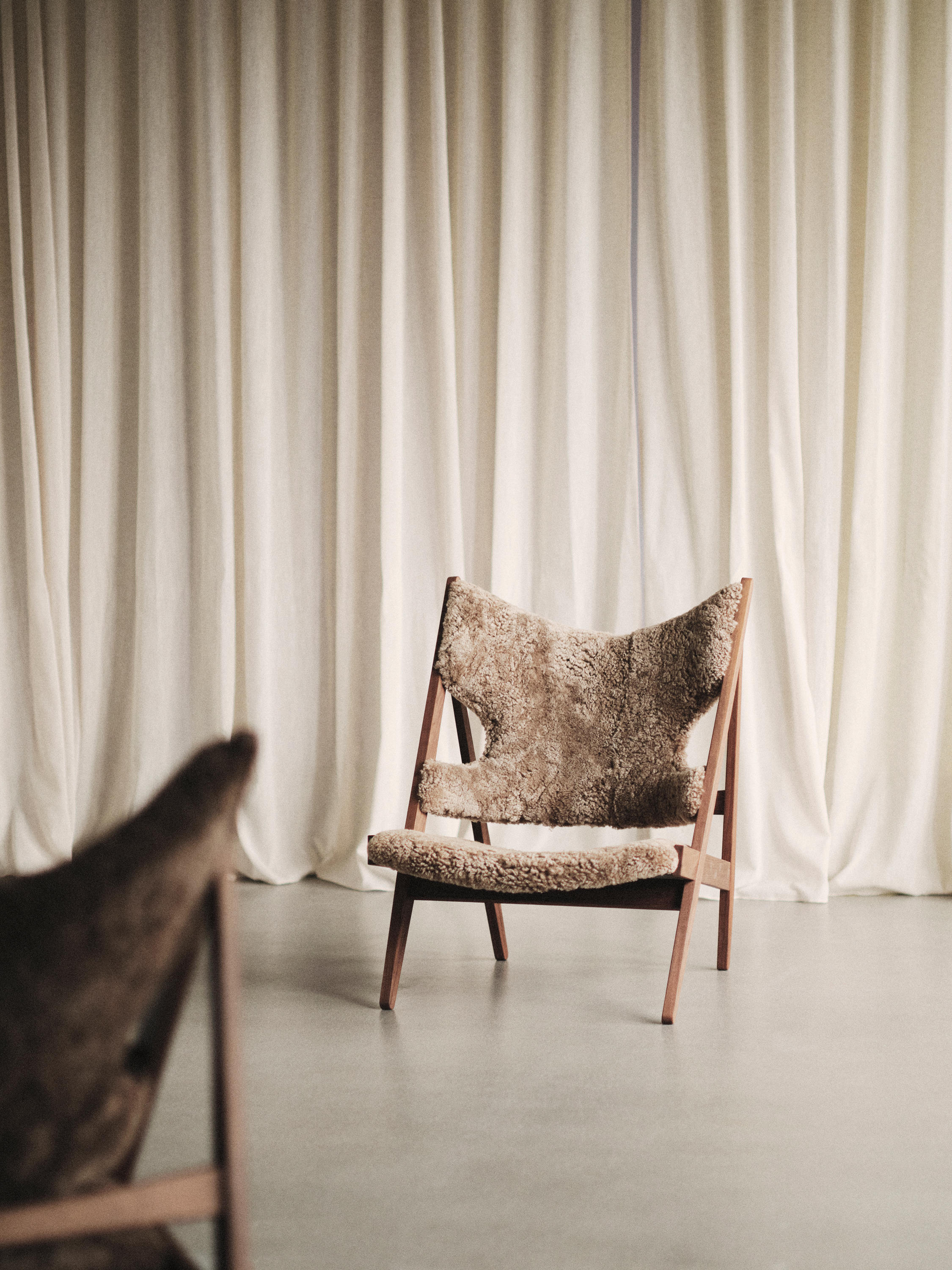 Knittin Lounge Chair, Walnut | Dakar 0842 | Architonic
