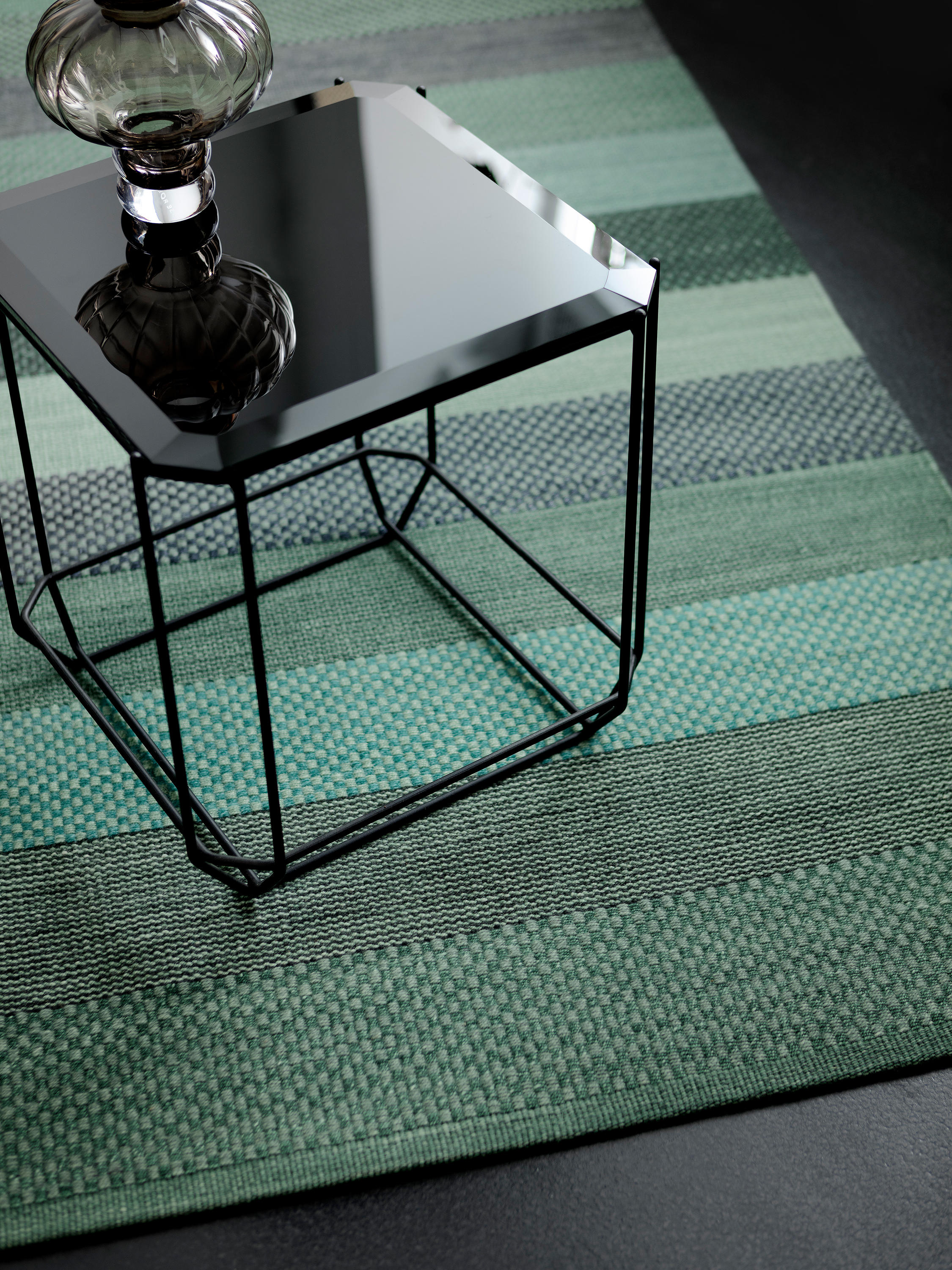 Veronica handwoven rug in wool and cotton