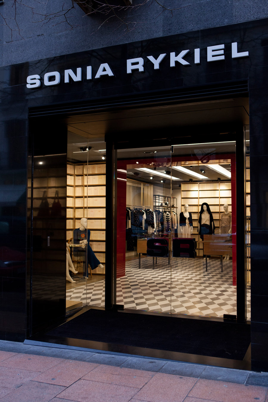 Sonia Rykiel by Vudafieri-Saverino Partners | Shop interiors