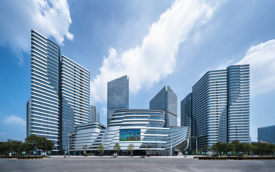 Hong Leong City Center di Aedas | Edifici per uffici