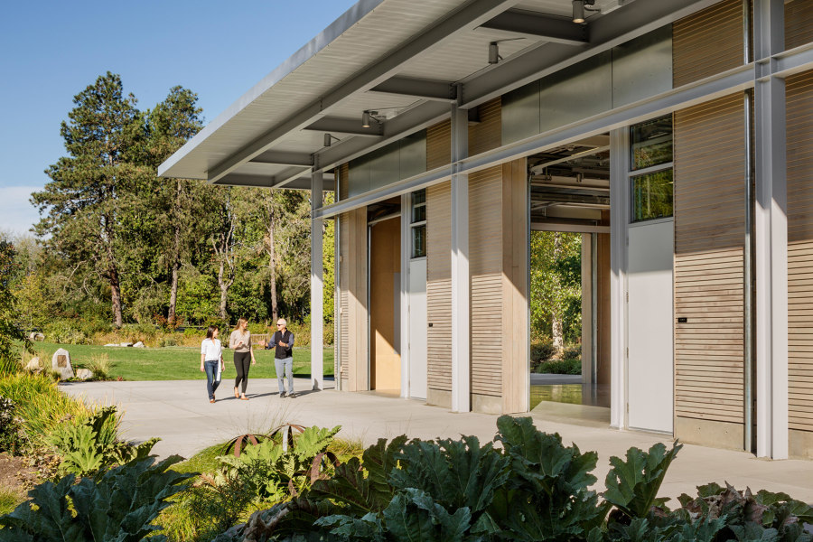 Bellevue Botanical Garden Visitor Center de Olson Kundig | Jardines