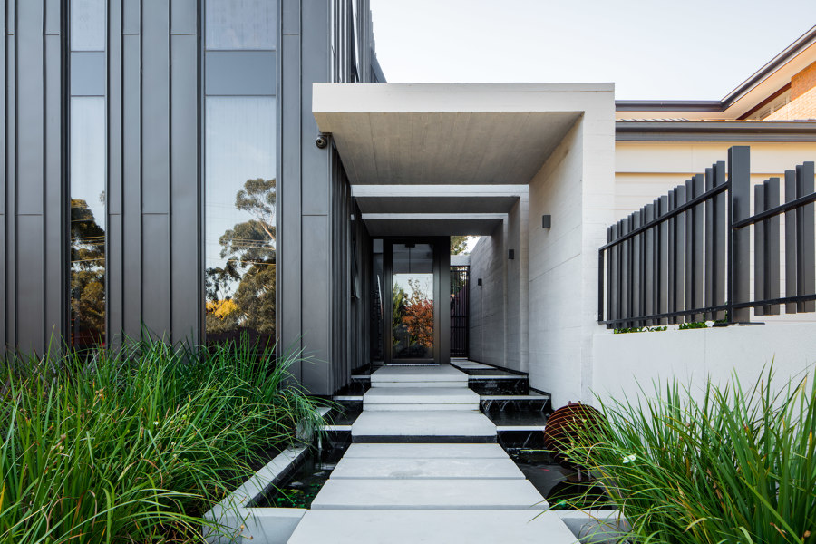 Plumbers House von Finnis Architects | Einfamilienhäuser