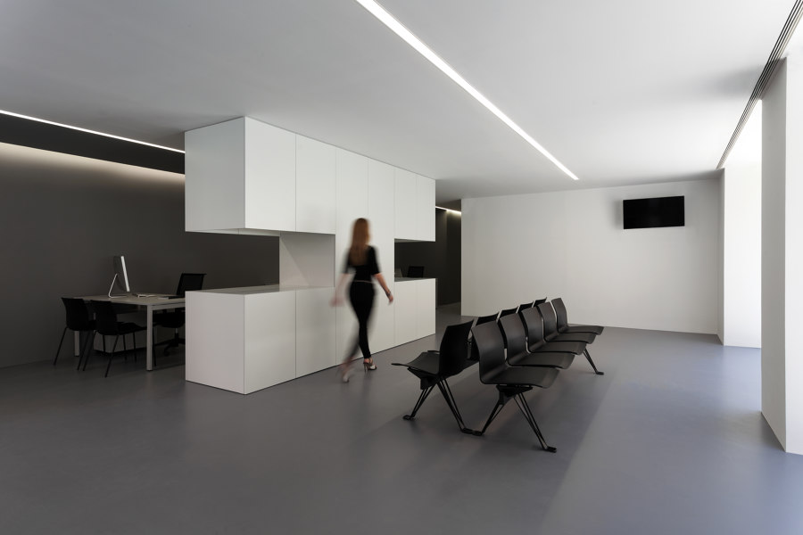 OAV Offices di Fran Silvestre Arquitectos | Spazi ufficio