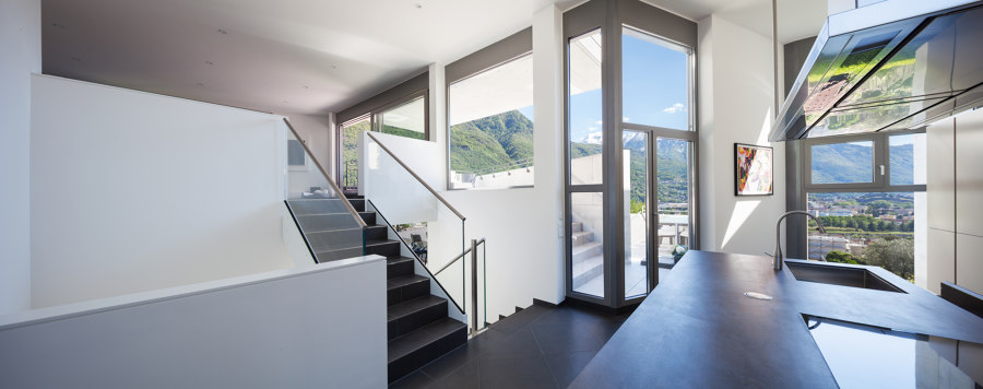 SWISS HOUSE XXXIV di Davide Macullo Architects | Case unifamiliari