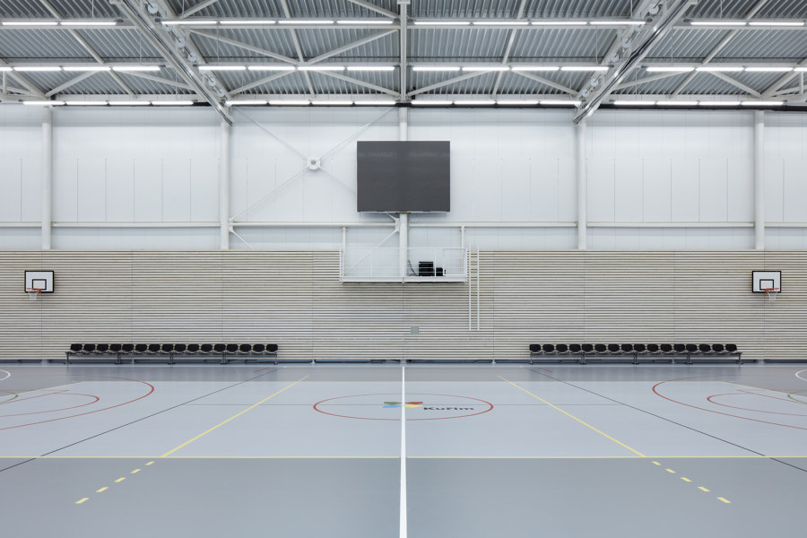 Sports Hall in Kuřim de Cuboid Architekti | Pabellones deportivos