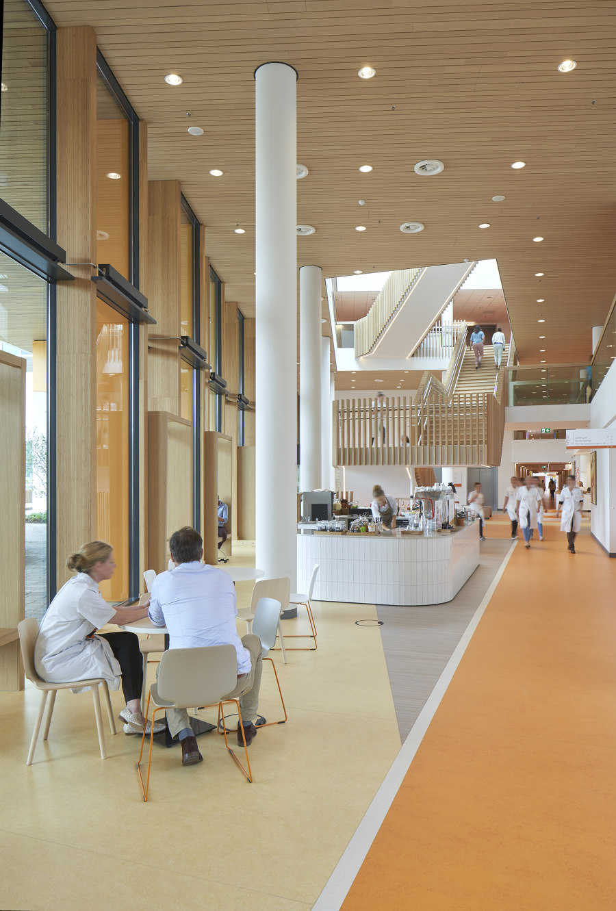 Princess Máxima Centre for child oncology de LIAG architects | Hôpitaux
