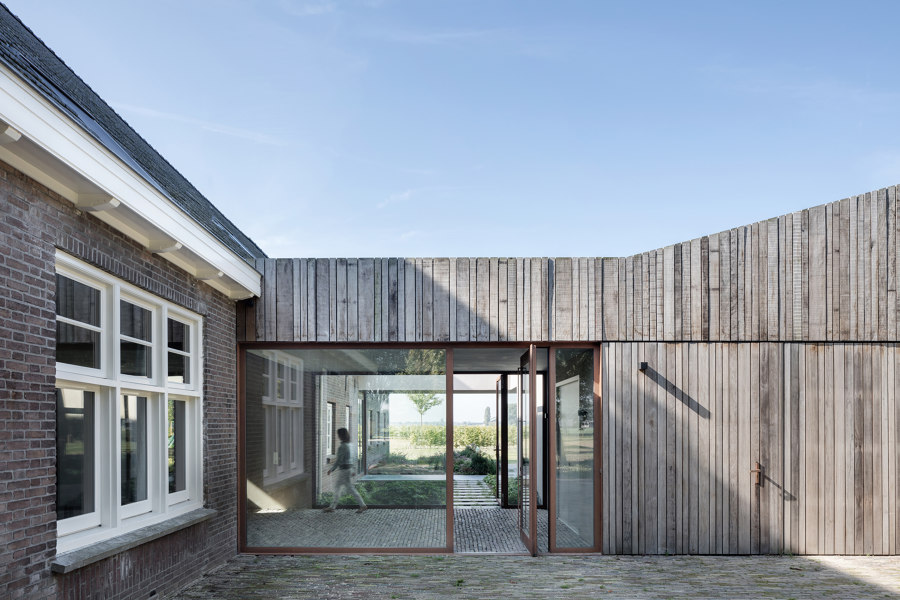 Elegant Pivot Doors in Exclusive Farmhouse | Manufacturer references | FritsJurgens