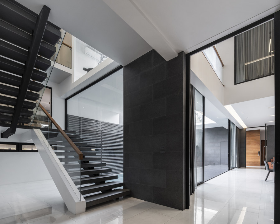 Sukhumvit 91 House von Archimontage Design Fields Sophisticated | Einfamilienhäuser