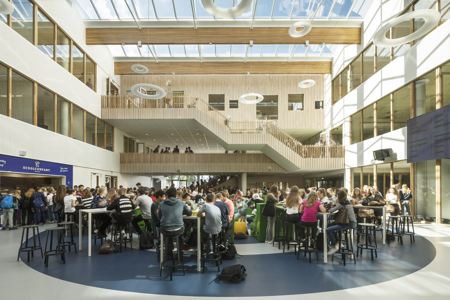 Frits Philips lyceum-mavo de LIAG architects | Escuelas