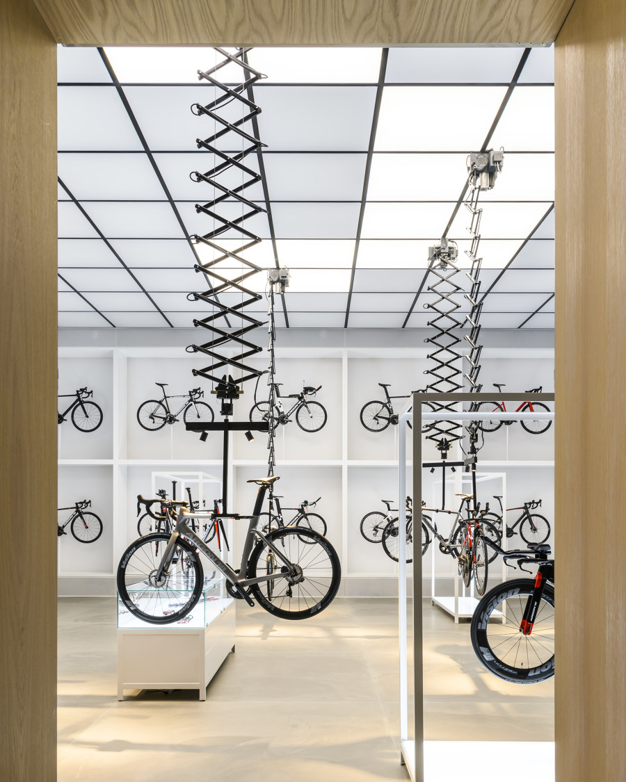 United Cycling Lab & Store von Johannes Torpe Studios | Shop-Interieurs
