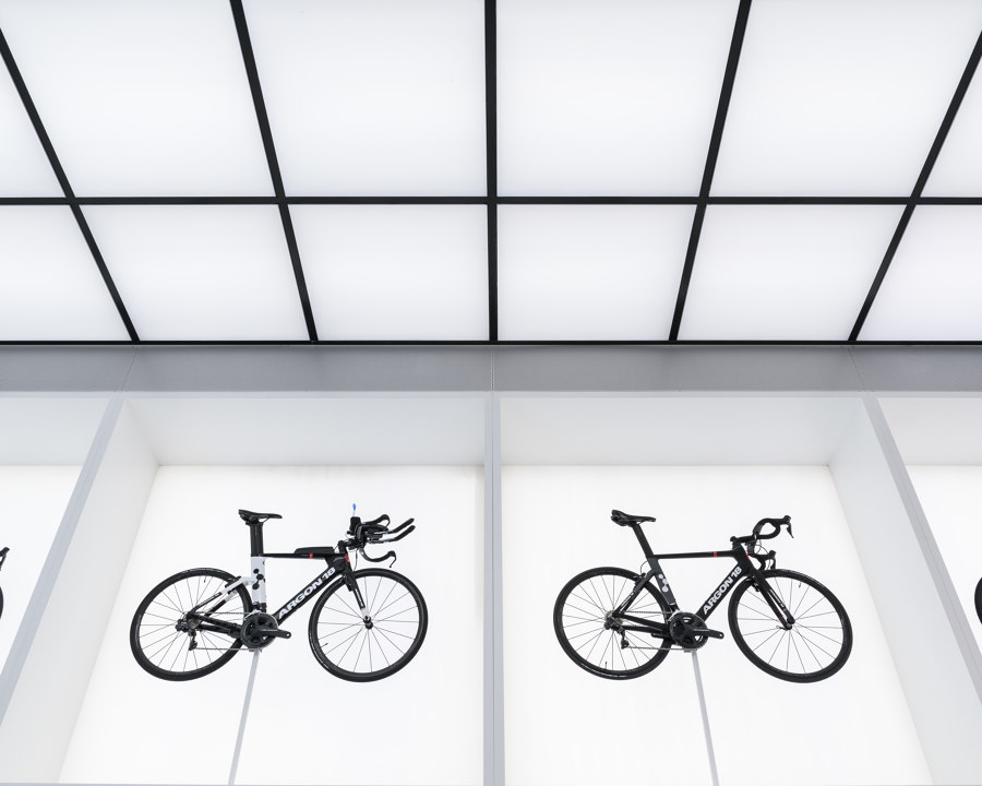 United Cycling Lab & Store de Johannes Torpe Studios | Intérieurs de magasin