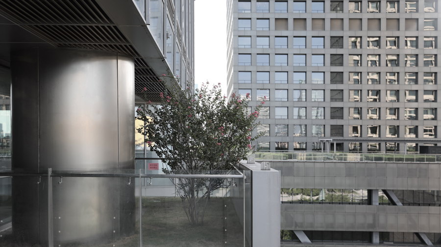 SBF Tower de O.H.A - Office for Heuristic Architecture | Edificio de Oficinas