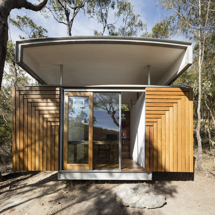 Outback Office by Flett Architecture | Office buildings