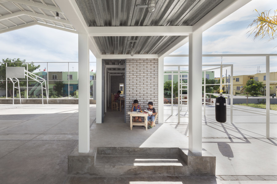 Court de Rozana Montiel Estudio de Arquitectura | Terrains de sport