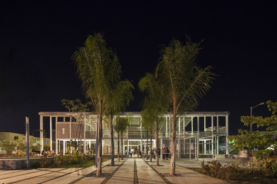 Court de Rozana Montiel Estudio de Arquitectura | Terrains de sport