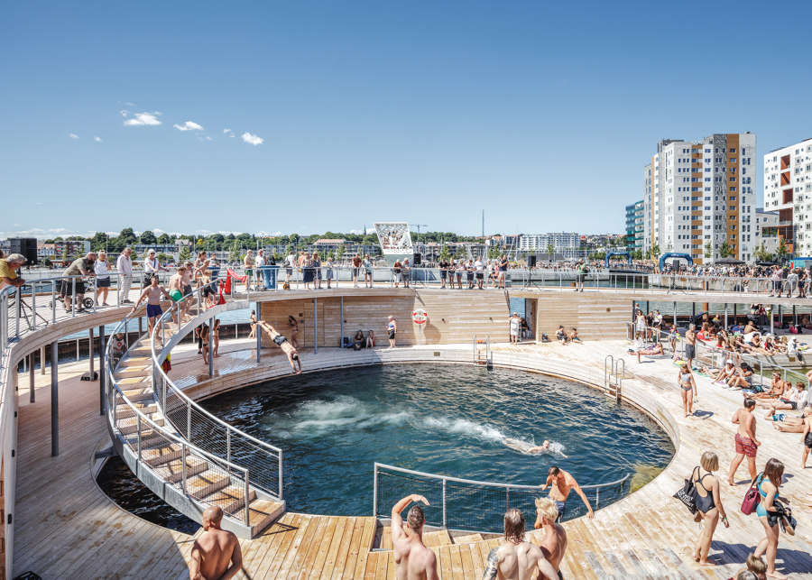 Aarhus Harbor Bath di BIG / Bjarke Ingels Group | Piscine all'aperto