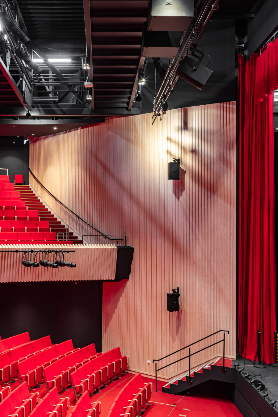 G.W. Annenberg Performing Arts Centre by Studio Seilern Architects | Concert halls