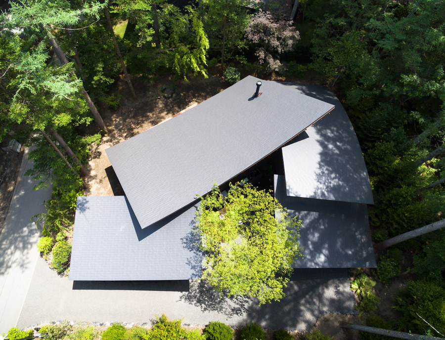 Four Leaves Villa di KIAS (Kentaro Ishida Architects Studio) | Case unifamiliari