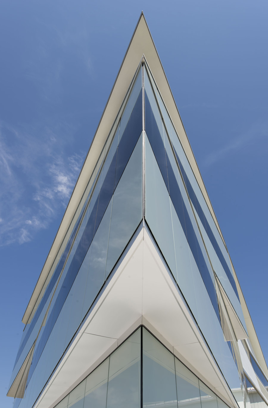 Arval HQ von Pierattelli Architetture | Bürogebäude