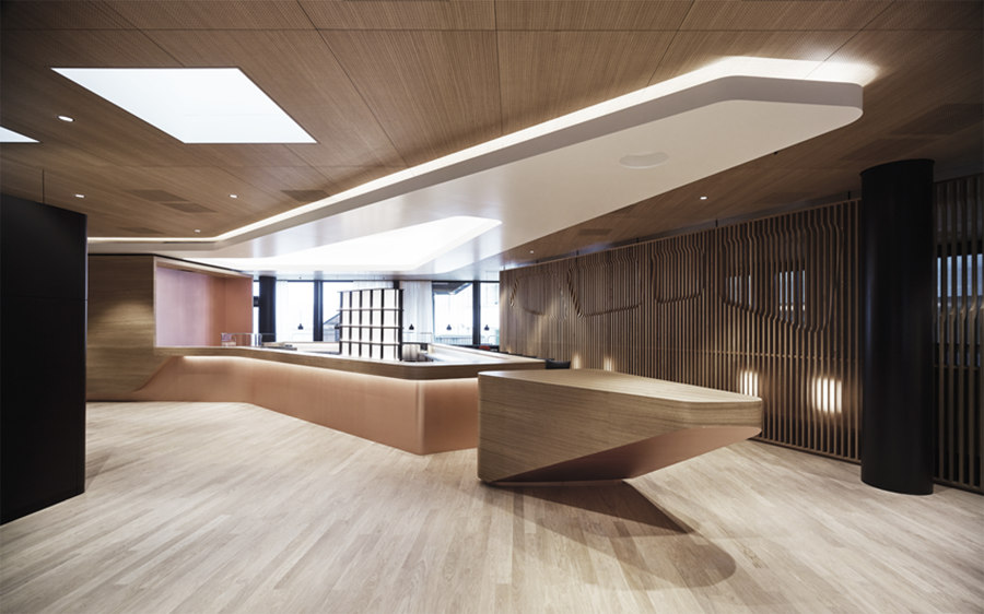 Swiss First Class Lounge Terminal A di greutmann bolzern designstudio | Clubs - Interni