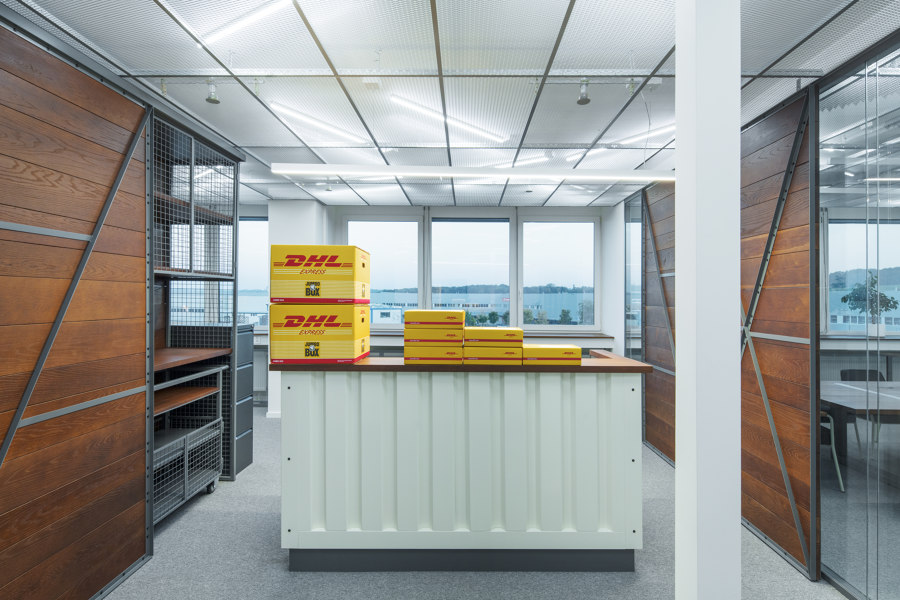 DHL Supply Chain Jažlovice by VONT | Office facilities