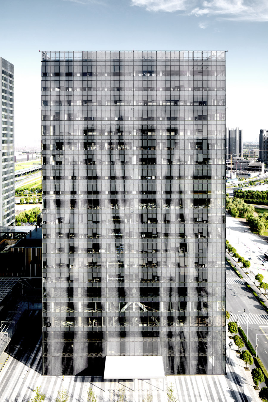 Qiantan District Towers, Lot 41 | Showrooms | FGP Atelier