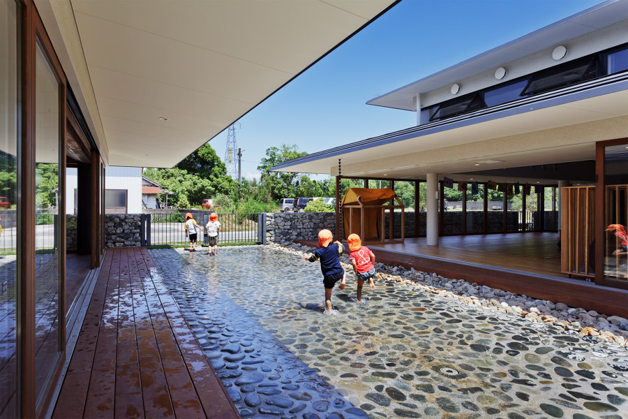 YM Nursery de HIBINOSEKKEI + Youji no Shiro | Guarderías/Jardín de Infancia