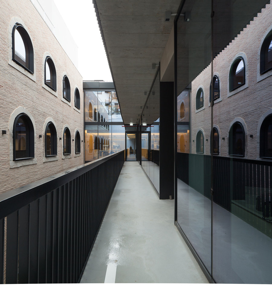 VdA - Vieira de Almeida de Openbook Arquitectura | Immeubles de bureaux