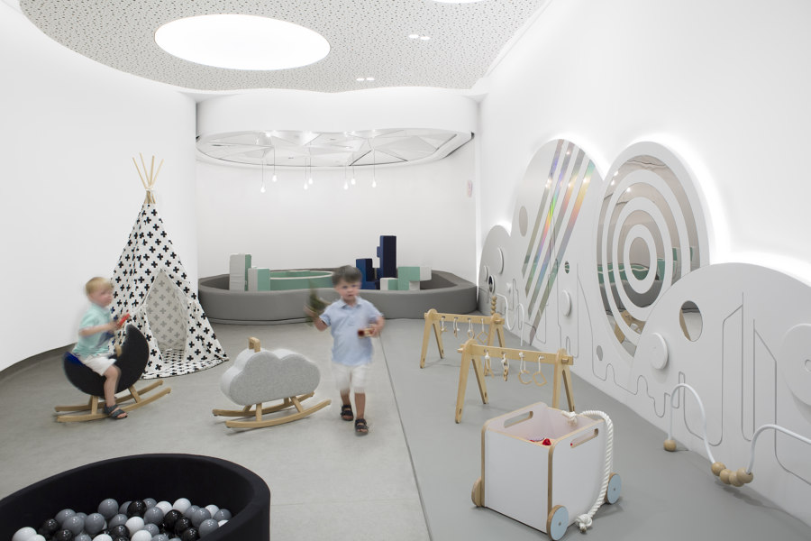 ORA, Nursery of the Future di Roar Design Studio | Asili nidi/Scuole materne