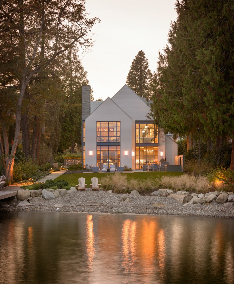 Lake Cove Residence di Stuart Silk Architects | Case unifamiliari