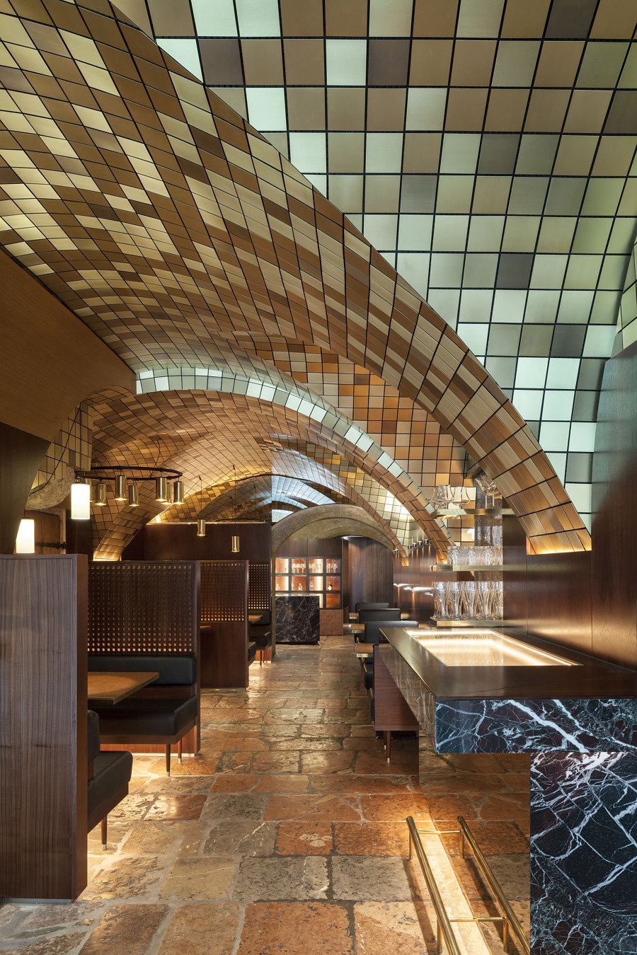 Koller + Koller am Waagplatz Restaurant von BEHF Architects | Restaurant-Interieurs