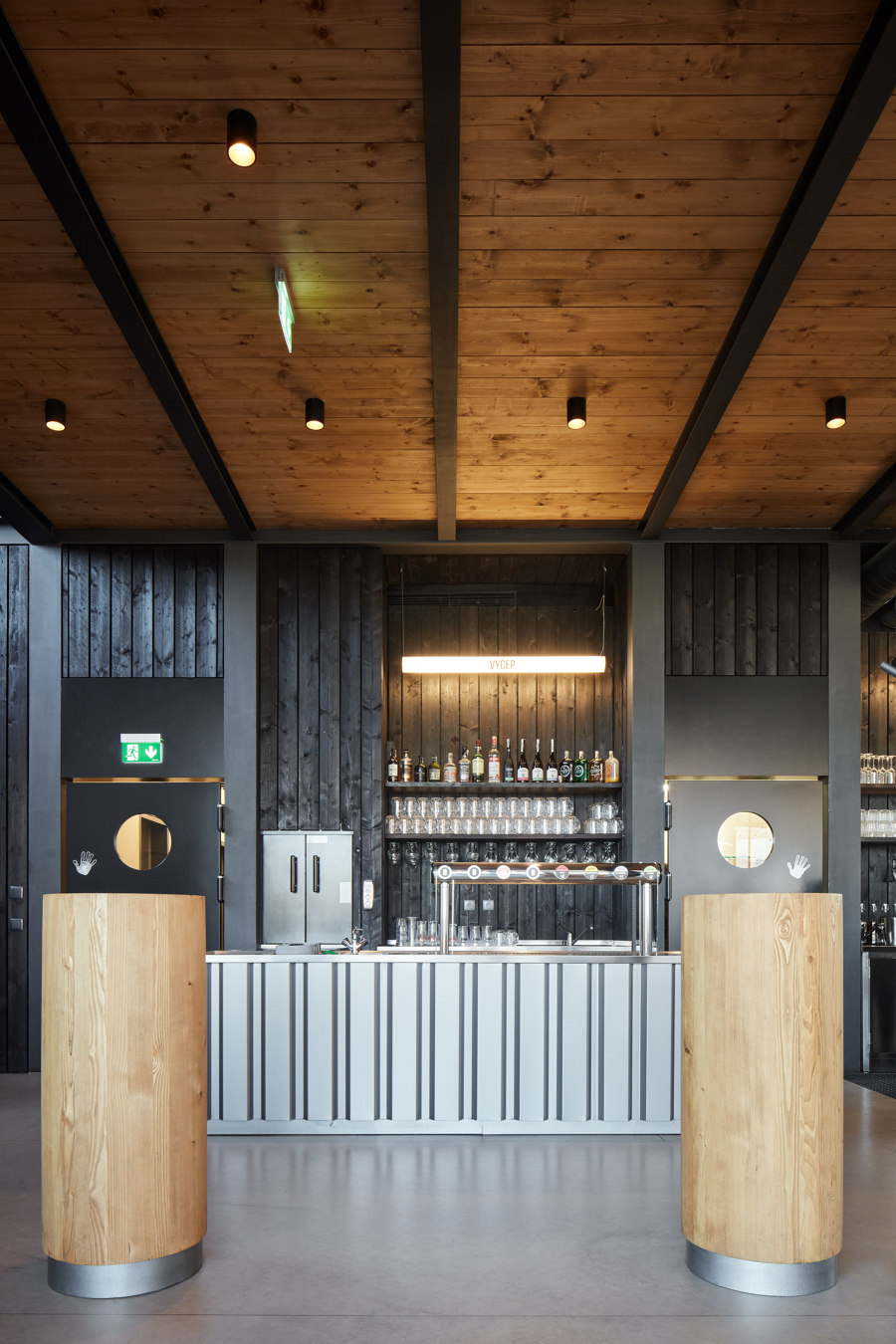 Hostivar H2 – Brewery with restaurant and bakery von ADR | Industriebauten