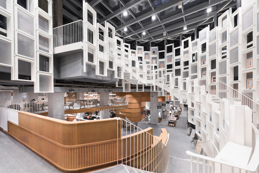 Altlife Bookstore in Ningbo von Kokaistudios | Shop-Interieurs