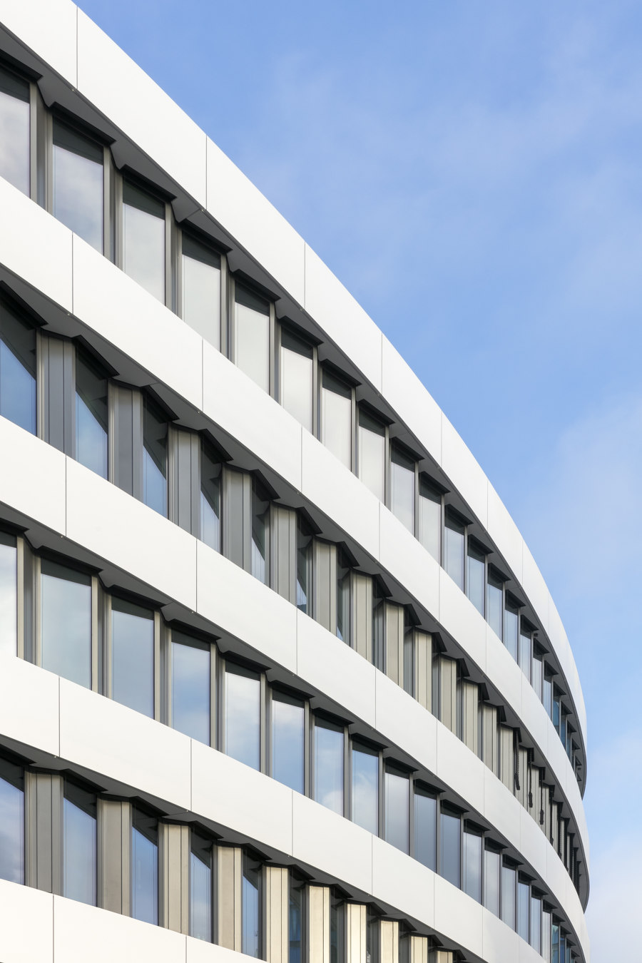 trivago Headquarter, Düsseldorf de slapa oberholz pszczulny | sop architekten | Edificio de Oficinas